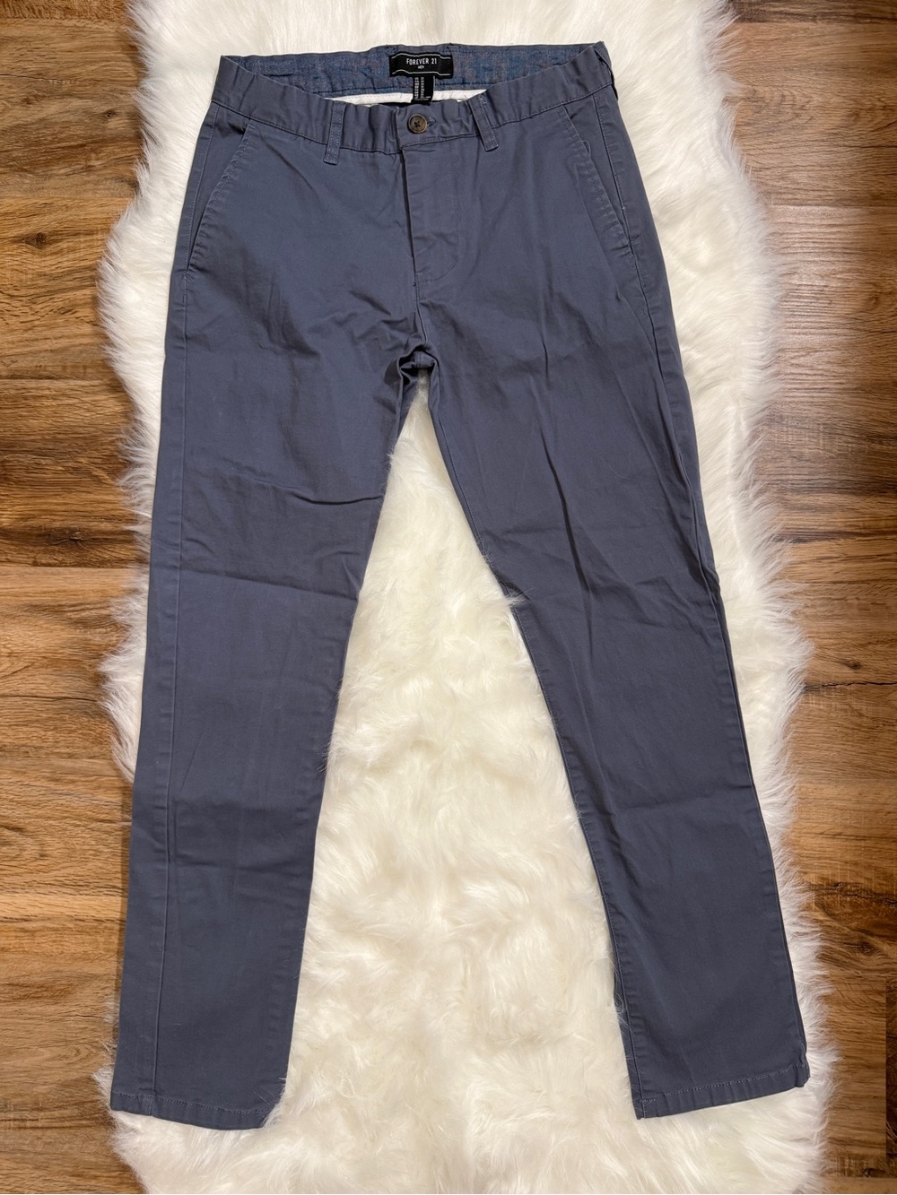 Forever 21 Men’s Blue Gray Straight Fit Chino Pants Size 31 NWOT